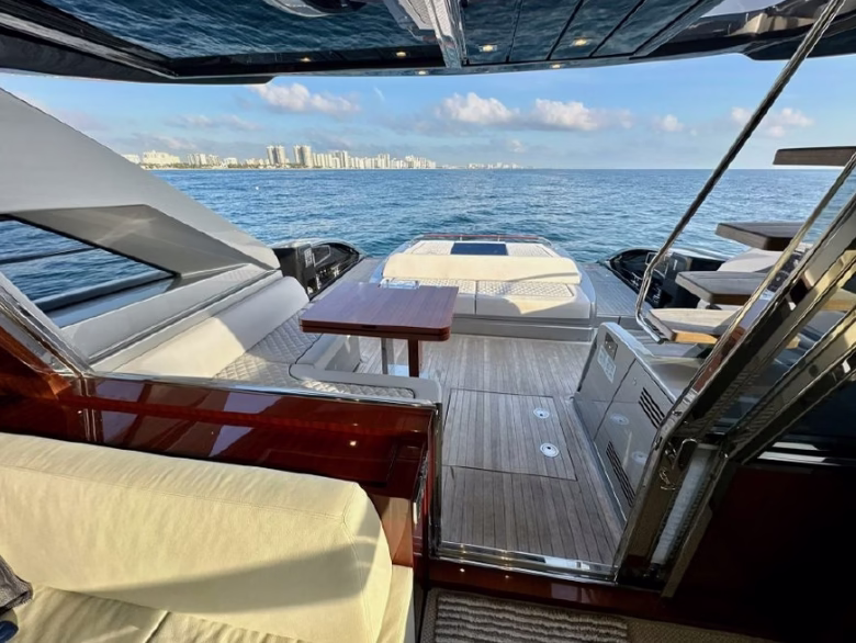 RIVA_9219382(6)